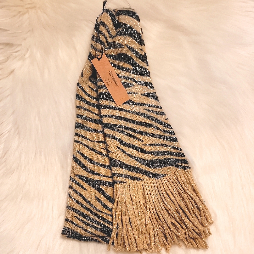 🌴 NWT Pier 1 Imports Tan And Black Zebra Print Reversible Scarf And Fringe
